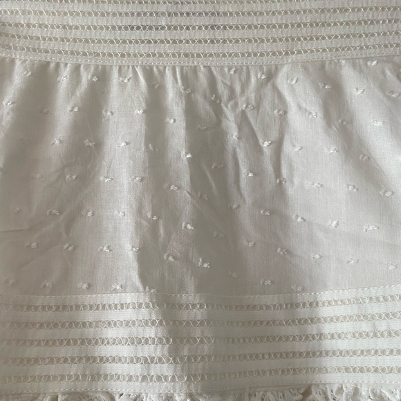 New Gorgeous Detailed White Lace Mini Skirt - Picture 7 of 7